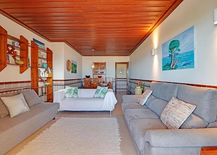 Monte Gordo Beachview 2 By Homing