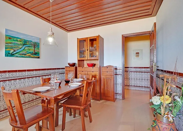 Monte Gordo Beachview 2 By Homing